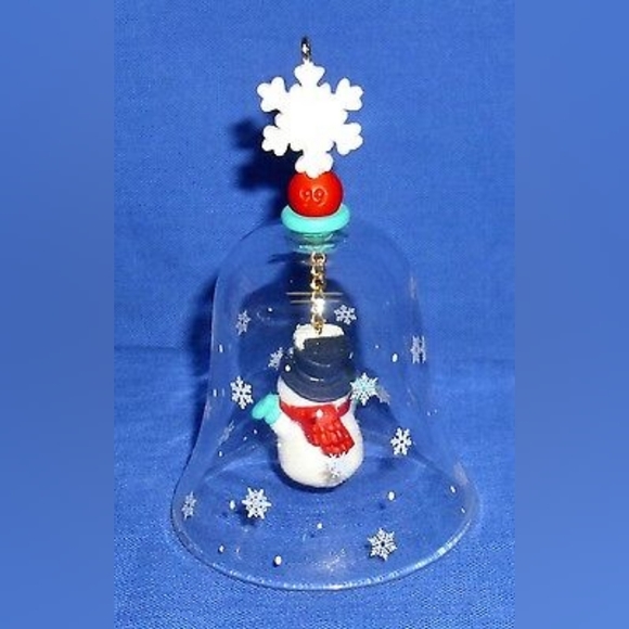 Hallmark Ornament Forecast for Fun 1999 Snowman in Glass Bell Snowflakes nib - Picture 4 of 4